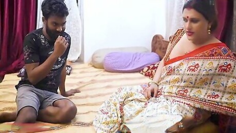 Hot Beautiful Indian Stepmom Having Sex