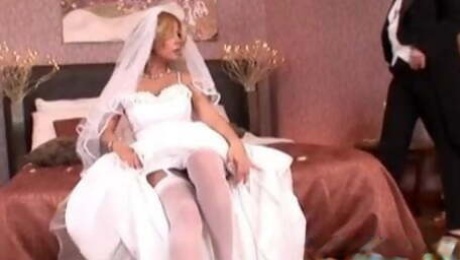 Blonde bride loves being a lesbo bottom bitch for her girl