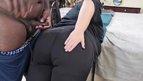 Sexy Big Ass Curvy Blonde MILF In Yoga Pants Twerking & Teasing Black Guy To Jerk Off & Cum On Ass