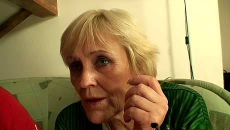 Tootsie's blonde grandma movie by Grandma Friends